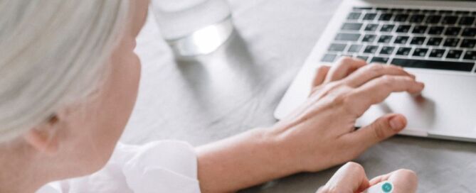 pexels-cottonbro-studio-4057764_ senior living pricing close up of older woman looking at laptop