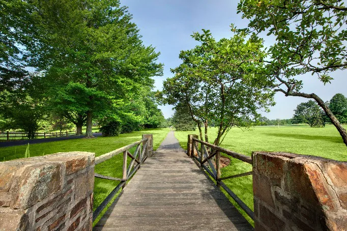 Country House - Image 2